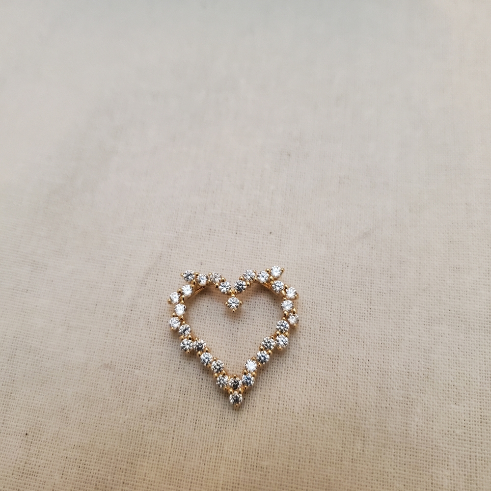 Diamonique heart shaped pendant P14k & CZ